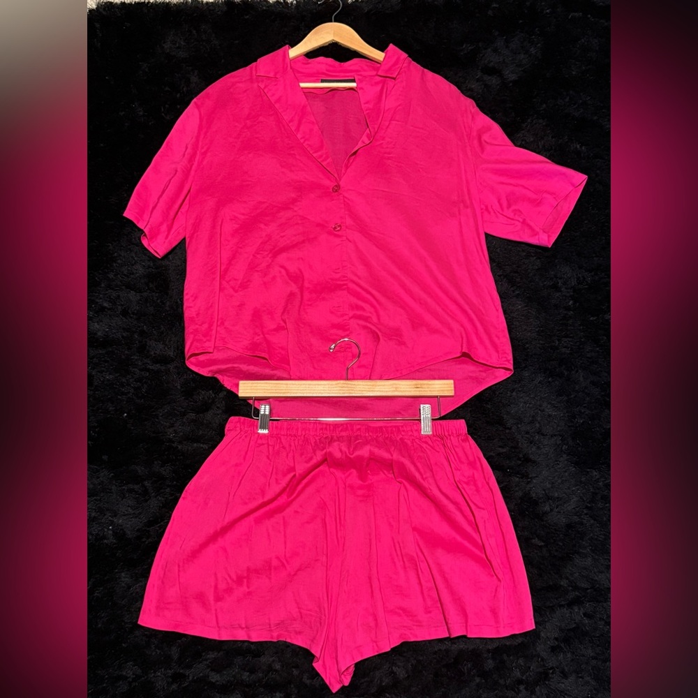 House of Harlow 1960 Vibrant Pink Set